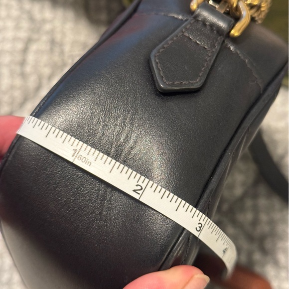 Authentic GG Marmont Gucci Black Leather Crossbody Bag. - Picture 13 of 14